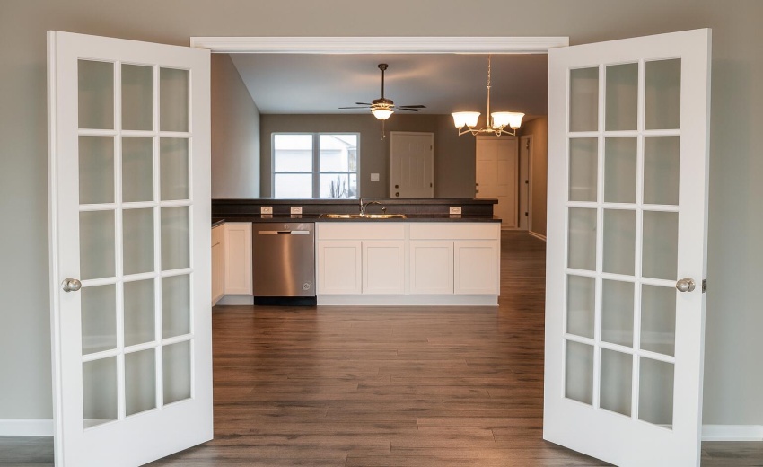 chat sunroom to kitchen