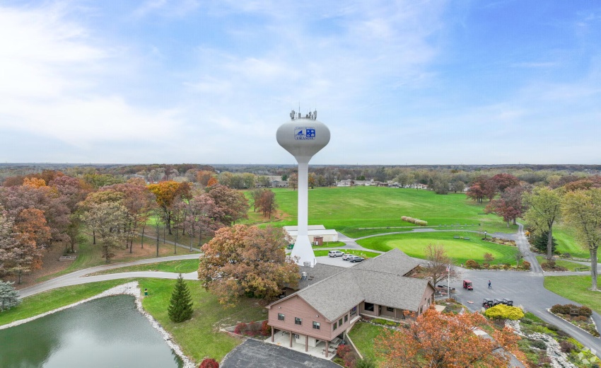 lakes-of-the-four-seasons-winfield-in-23