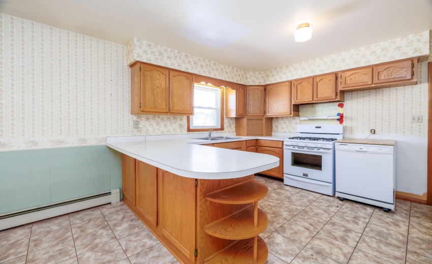 302 E Holley Kentland-7