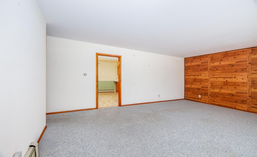 302 E Holley Kentland-1