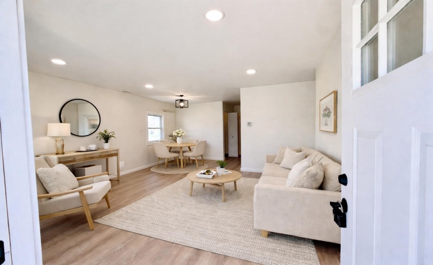 4FAAB9ED-EF6A-4AD4-A2C9-6DE955D004E9