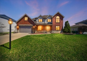 9741 Whitehall Garden, Munster, Indiana, 4 Bedrooms Bedrooms, 9 Rooms Rooms,3 BathroomsBathrooms,Residential,For Sale,Whitehall,NRA836691