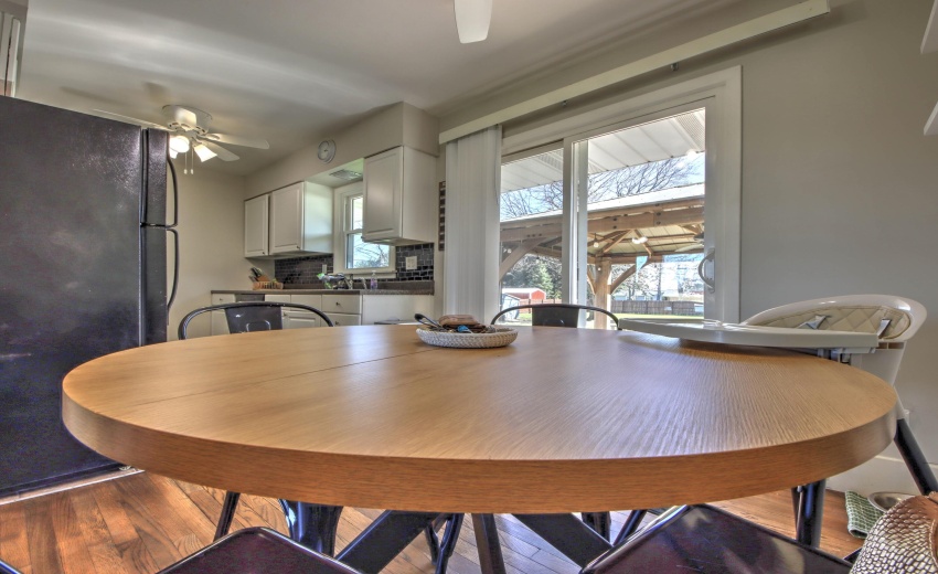 IMG_9411_2_3_4_5_6Interior 3