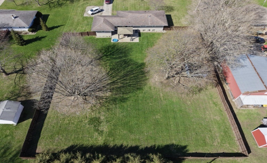 574DFF84-7EF6-44D5-B3F5-259284E8B4DE_com