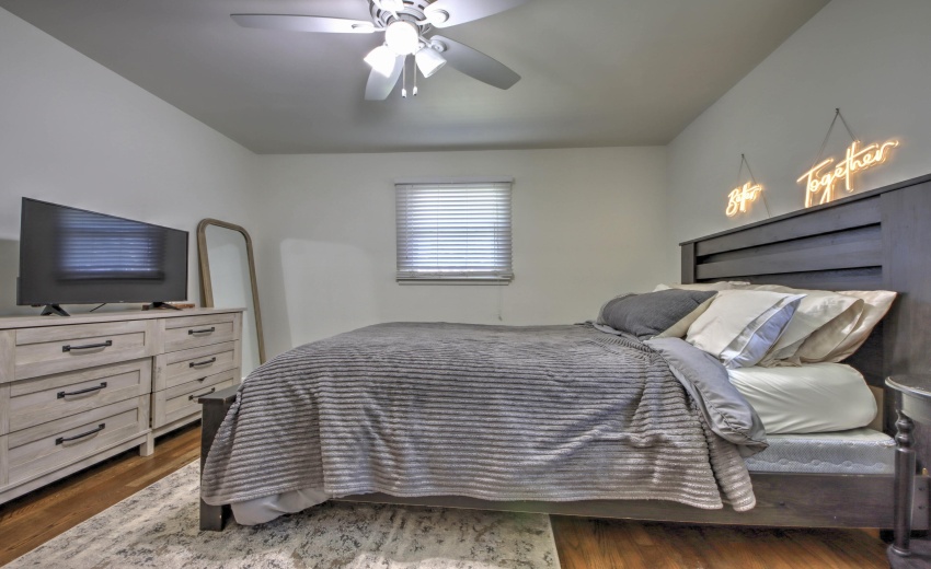 IMG_9375_76_77_78_79_80Interior 3