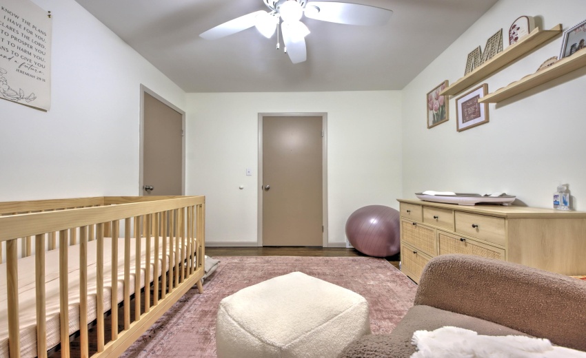 IMG_9339_40_41_42_43_44Interior 3