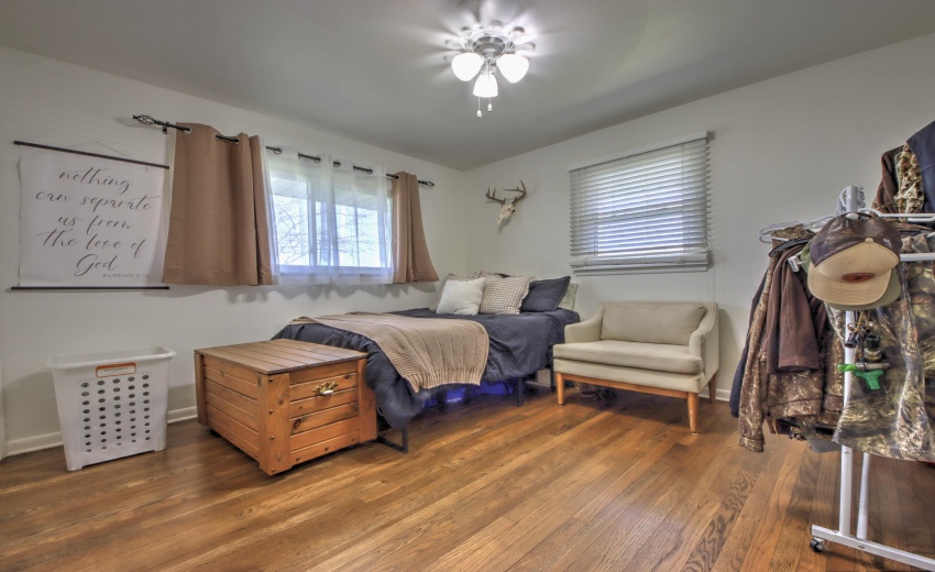 IMG_9345_46_47_48_49_50Interior 3