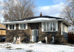 8027 Kooy Drive, Munster, Indiana, 5 Bedrooms Bedrooms, 8 Rooms Rooms,2 BathroomsBathrooms,Residential,For Sale,Kooy,NRA831977 8027 Kooy Drive, Munster, Indiana, 5 Bedrooms Bedrooms, 8 Rooms Rooms,2 BathroomsBathrooms,Residential,For Sale,Kooy,NRA831977