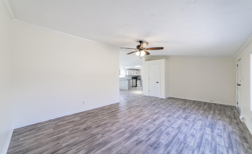 ELiving550E#7RESHOOT0018