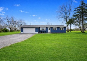 275 State Road 2, Hebron, Indiana, 3 Bedrooms Bedrooms, 7 Rooms Rooms,2 BathroomsBathrooms,Residential,For Sale,State Road 2,NRA836712