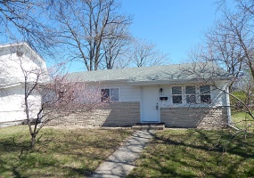 131 Calumet Avenue, Michigan City, Indiana, 3 Bedrooms Bedrooms, 5 Rooms Rooms,1 BathroomBathrooms,Residential,For Sale,Calumet,NRA836718