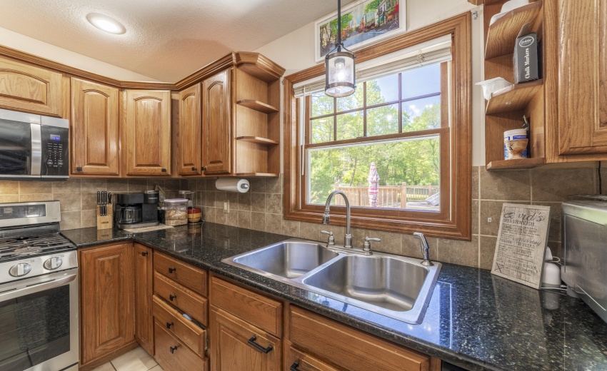 HKitchenCharter0055
