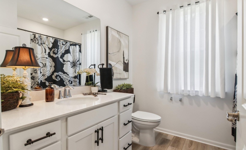 27-web-or-mls-E 111th Ln-S0804-1-027