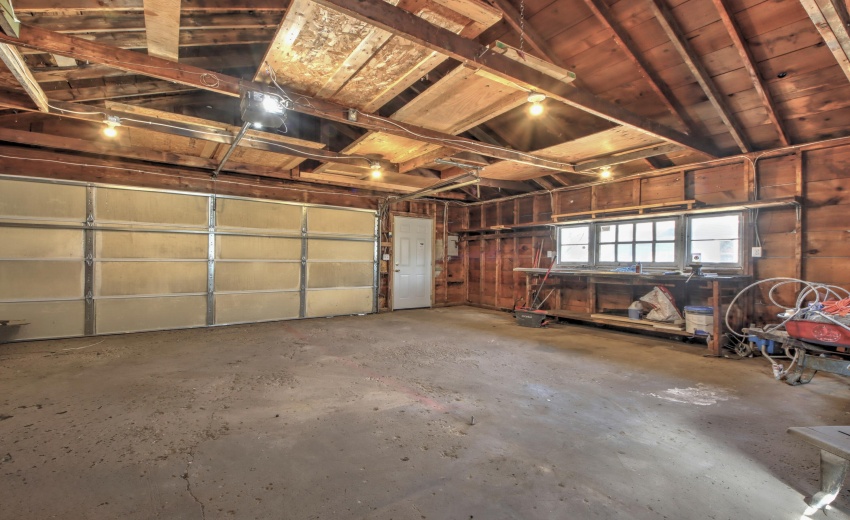 IMG_9783_4_5_6_7_8Interior 3