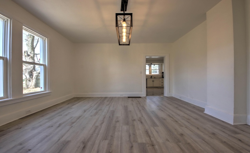 IMG_9549_50_51_52_53_54Interior 3