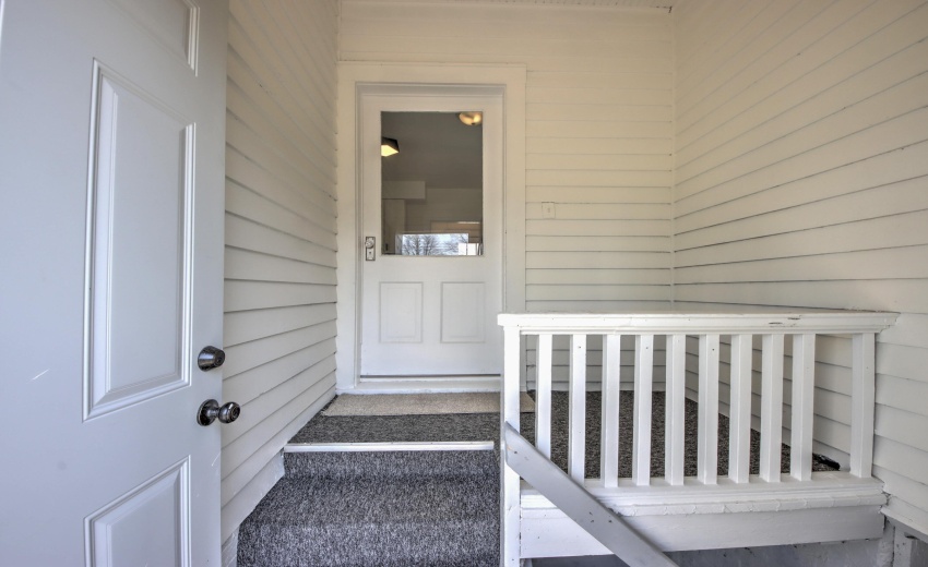 IMG_9723_4_5_6_7_8Interior 3