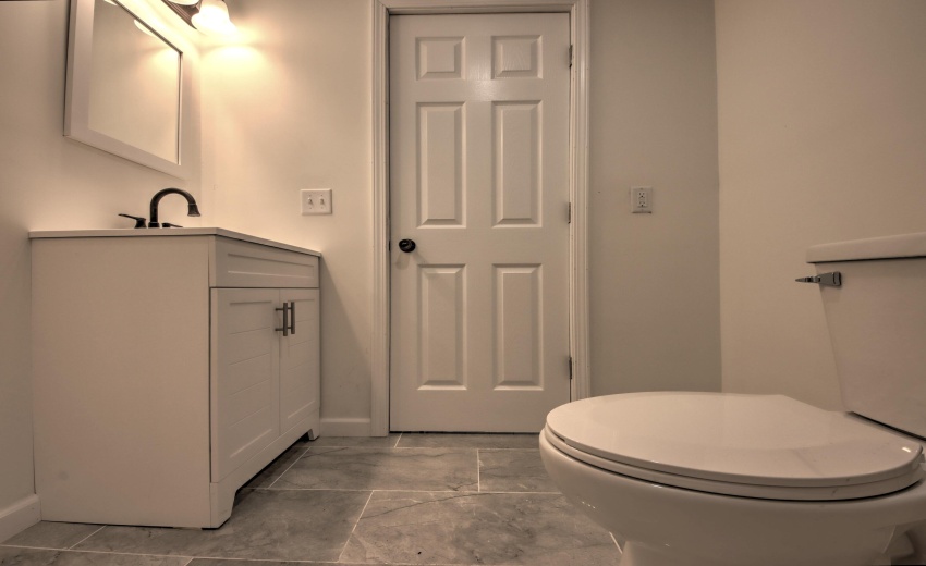 IMG_9597_598_599_600_601_602Interior 3