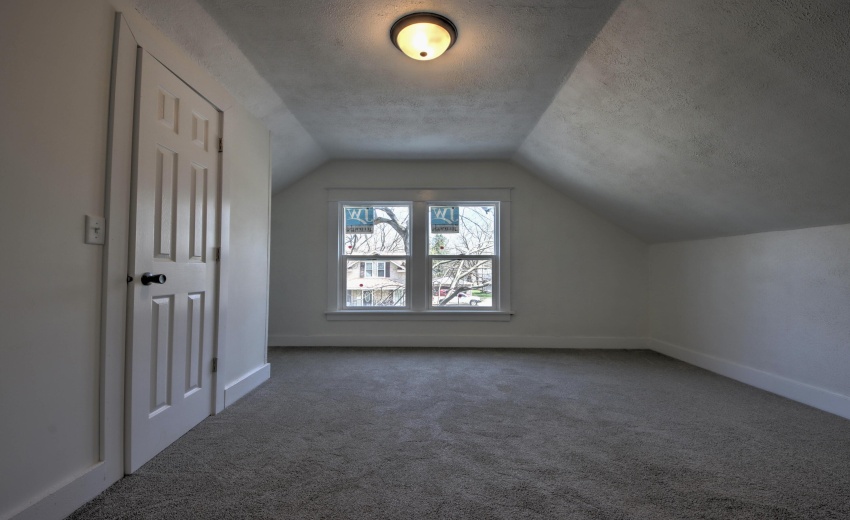 IMG_9669_70_71_72_73_74Interior 3