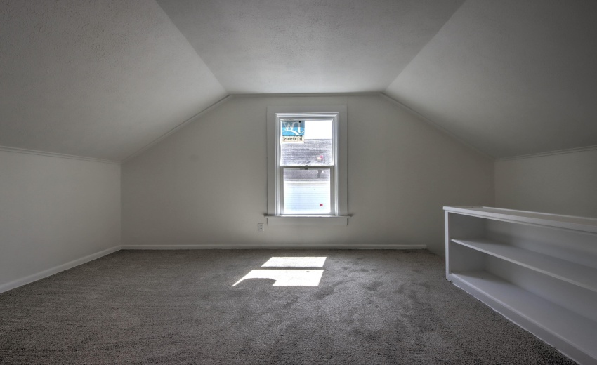 IMG_9627_28_29_30_31_32Interior 3