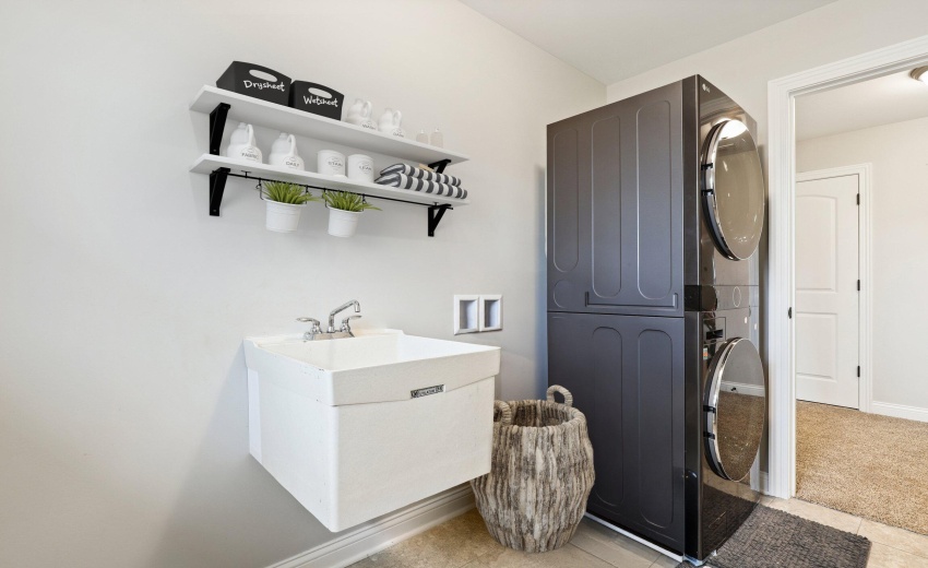 015-TRADITIONAL_LAUNDRY_002