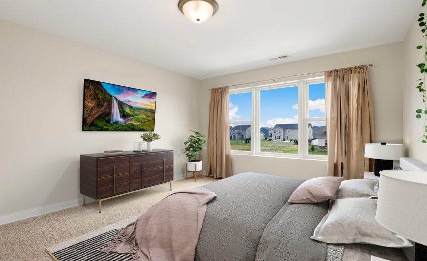 17-TRADITIONAL_BEDROOM1_002