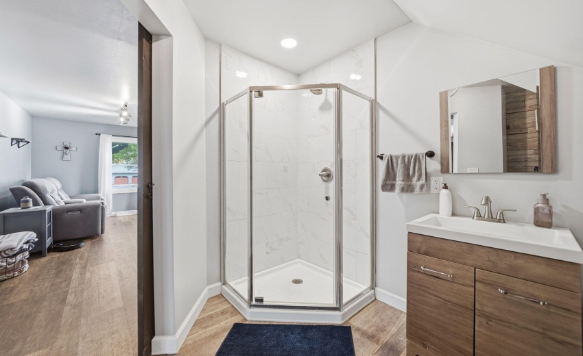 26-web-or-mls-clark-35