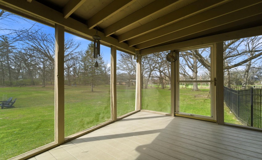 Screened in Porch