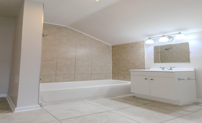 2812 Dekalb Updated (MLS)-31