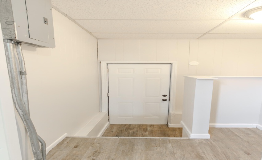 2812 Dekalb Updated (MLS)-26