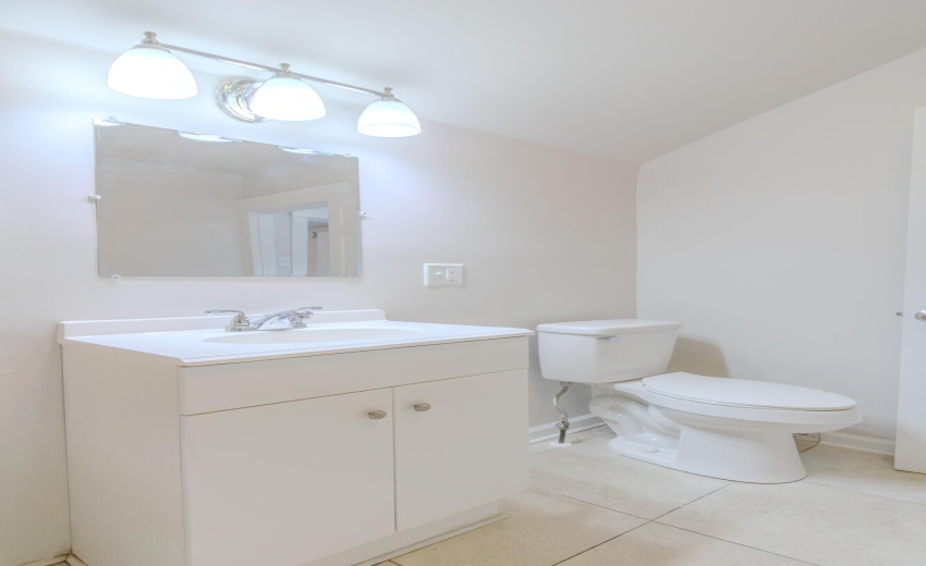 2812 Dekalb Updated (MLS)-35