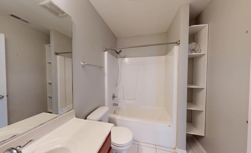 5260-E-109th-Pl-04102026_070648