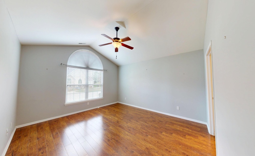 5260-E-109th-Pl-04102026_071438