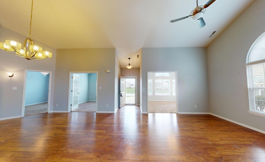 5260-E-109th-Pl-04102026_070209