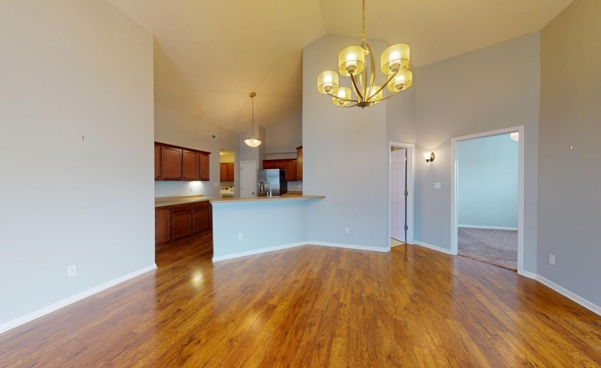 5260-E-109th-Pl-04102026_070241