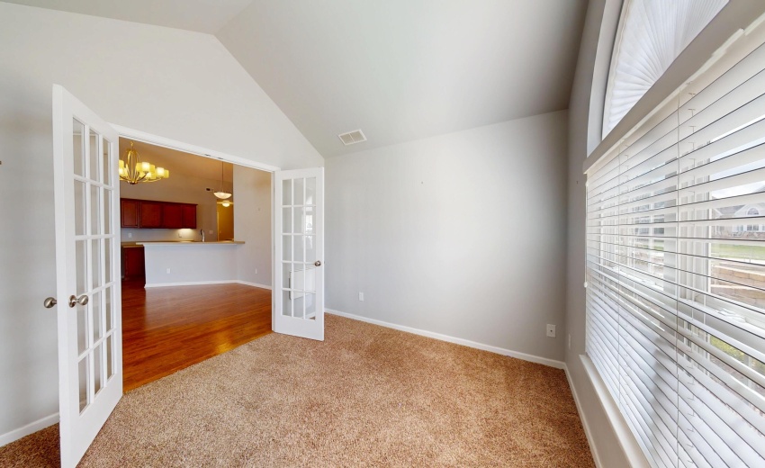 5260-E-109th-Pl-04102026_070307