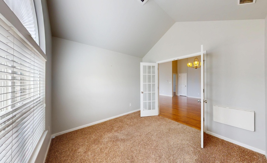 5260-E-109th-Pl-04102026_070345