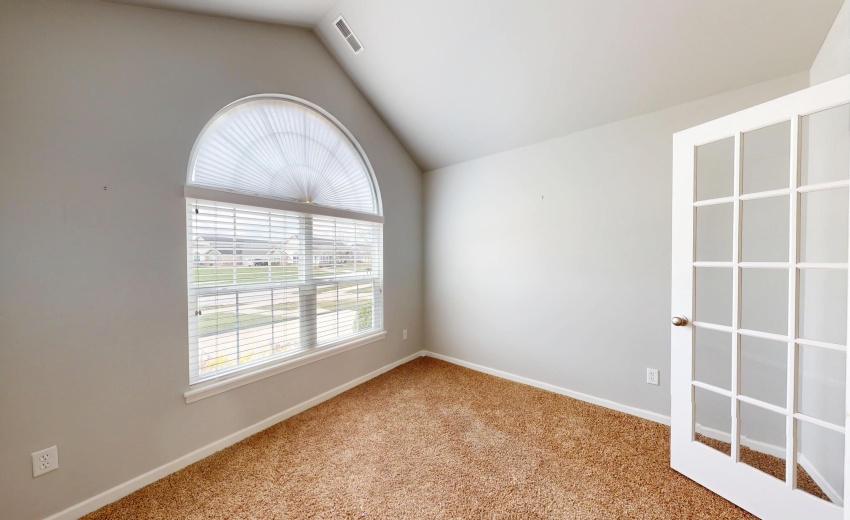 5260-E-109th-Pl-04102026_070408