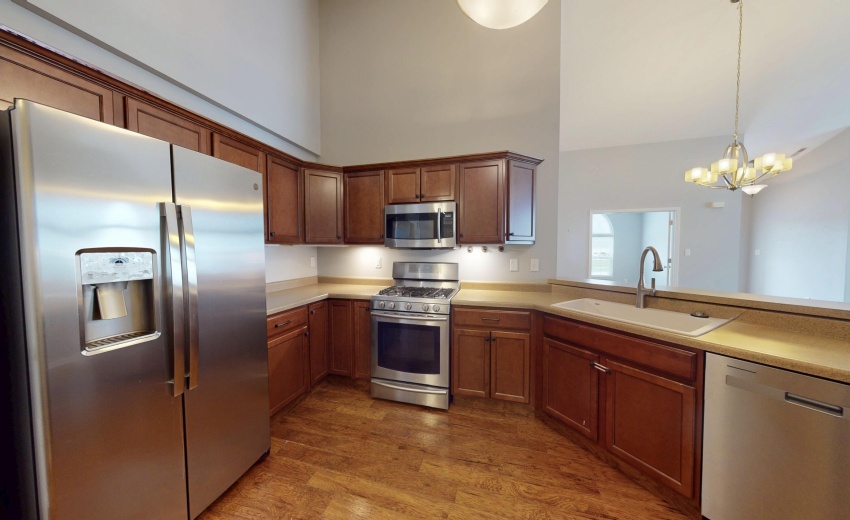 5260-E-109th-Pl-04102026_071240