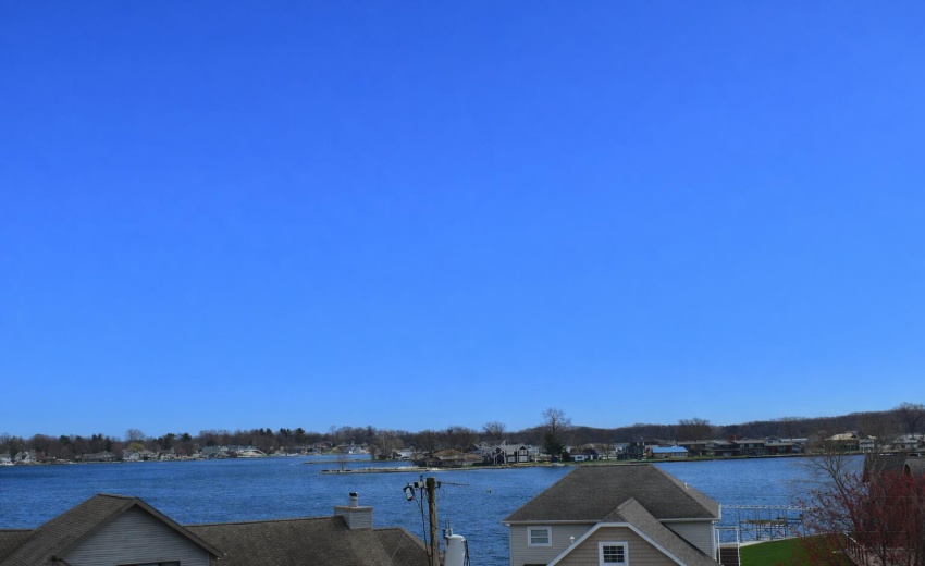 Lakeside suburban tranquility on a sunny