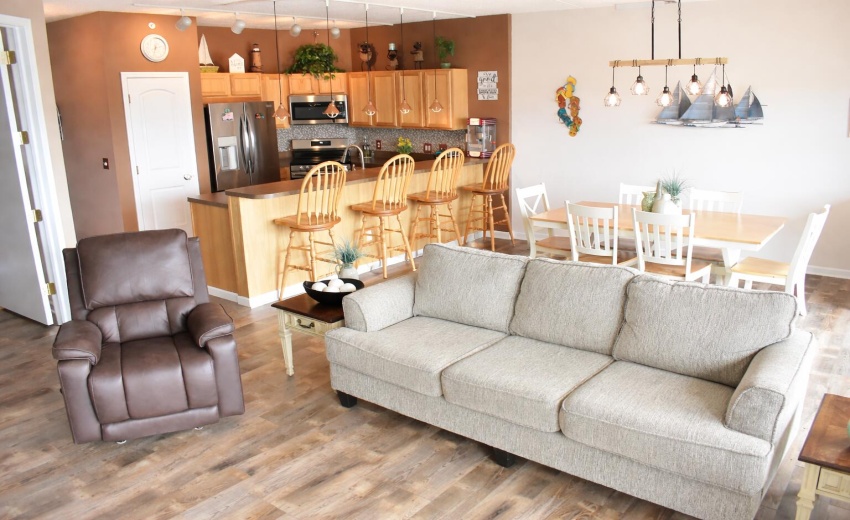 Modern living room and kitchen combo