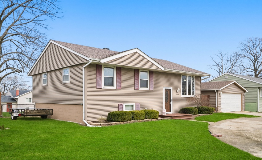 3726 W 79th Ave, Merrillville-47_with_gr