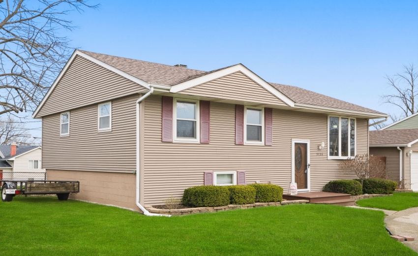 3726 W 79th Ave, Merrillville-48_with_gr