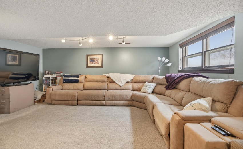 3726 W 79th Ave, Merrillville-14
