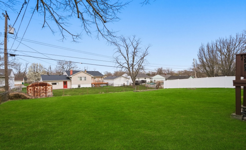 3726 W 79th Ave, Merrillville-38_with_gr