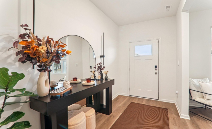 28-web-or-mls-Whitney Place St-S0803-028