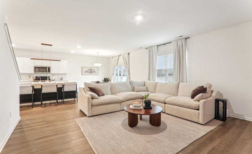 5-web-or-mls-Whitney Place St-S0803-005