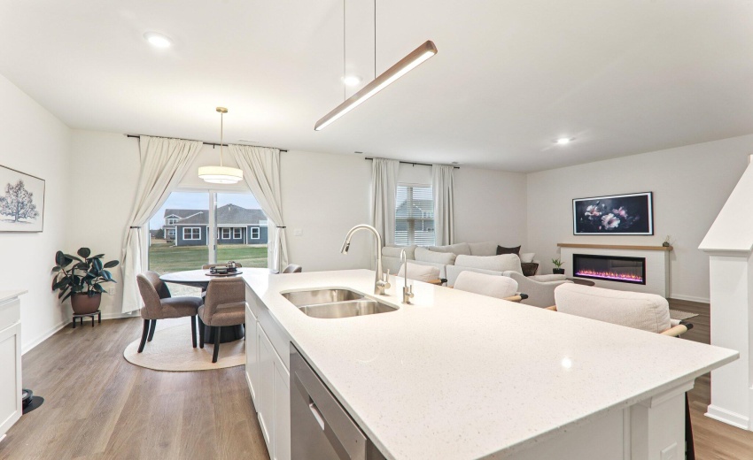 13-web-or-mls-Whitney Place St-S0803-013