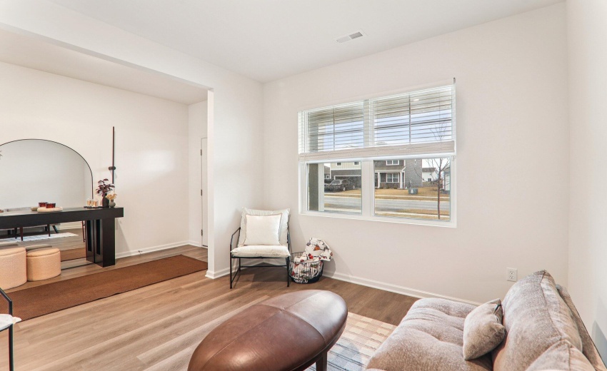 32-web-or-mls-Whitney Place St-S0803-032