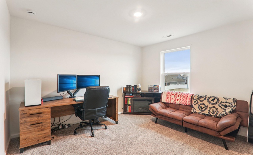 27-web-or-mls-Whitney Place St-S0803-027