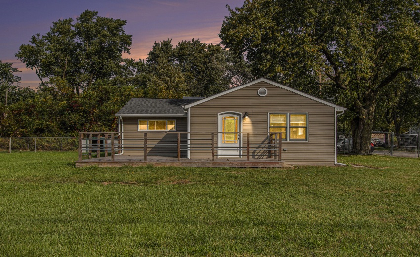 251018-6800w25thave-29-_313